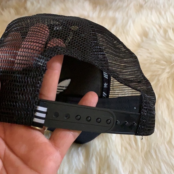 Adidas hat - Picture 5 of 5